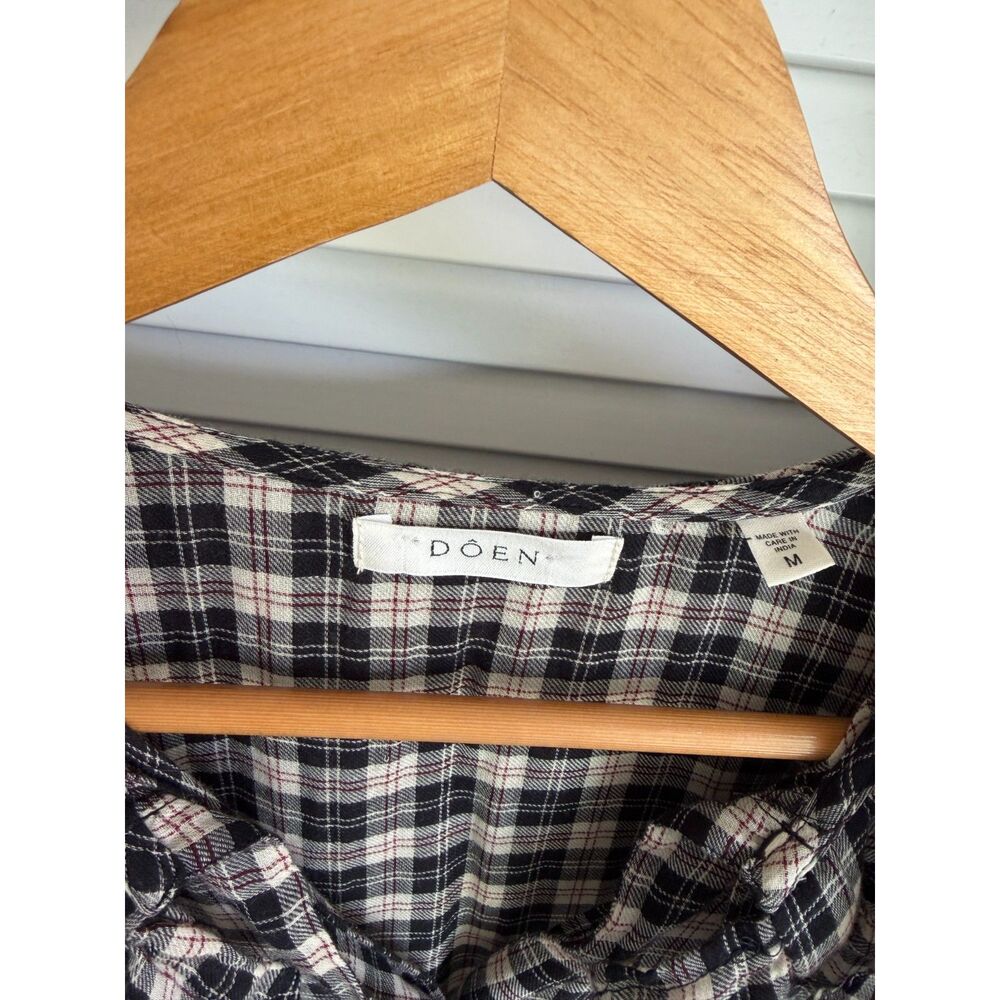 Doen Joelle Top NAVY COUNTRYSIDE PLAID size M - Picture 8 of 14